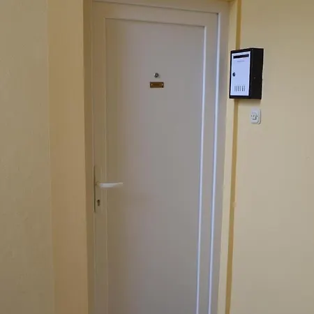 Good Vibes Apartment